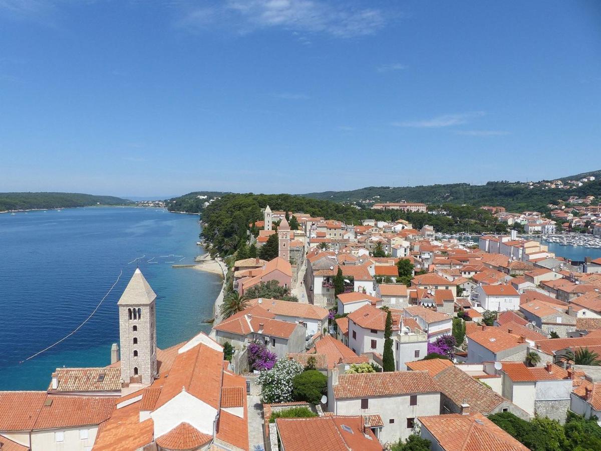 Apartments Makaus Supetarska Draga Bagian luar foto