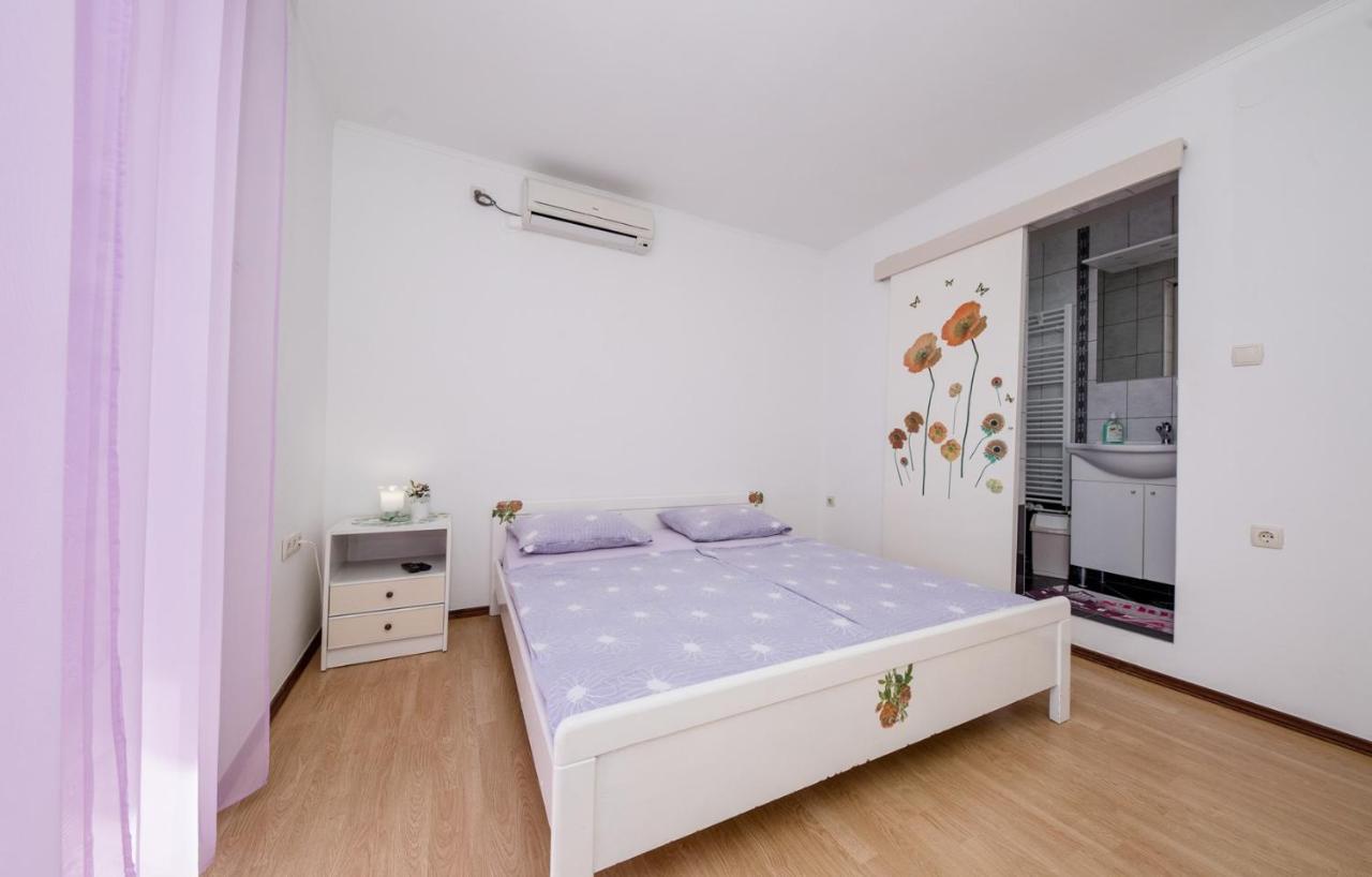 Apartments Makaus Supetarska Draga Bagian luar foto