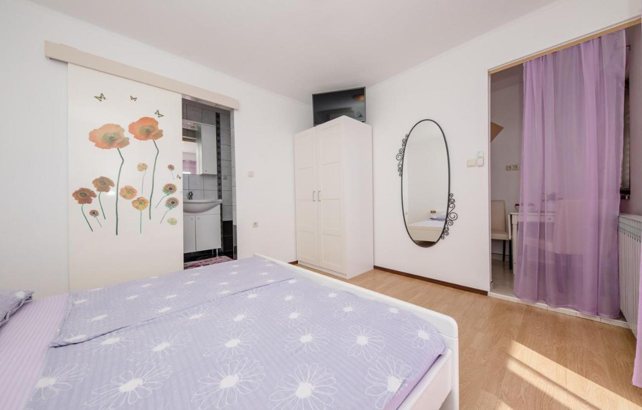 Apartments Makaus Supetarska Draga Bagian luar foto
