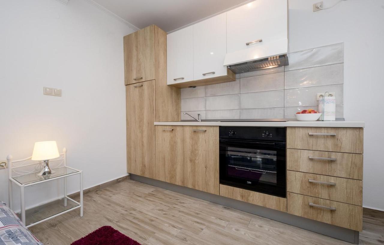 Apartments Makaus Supetarska Draga Bagian luar foto